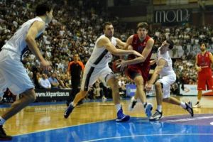 سسكا يهزم بارتيزان في عقر داره