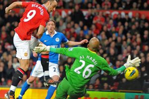 كبار الدوري الإنجليزي يأملون في مفاجأة من توتنهام أمام تشيلسي  