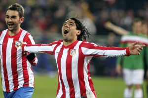 أتلتيكو يحلم بالانفراد بالقمة في الدوري الأسباني