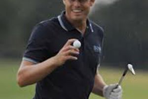 واتني يفوز ببطولة ماليزيا للجولف وودز يحتل المركز الرابع