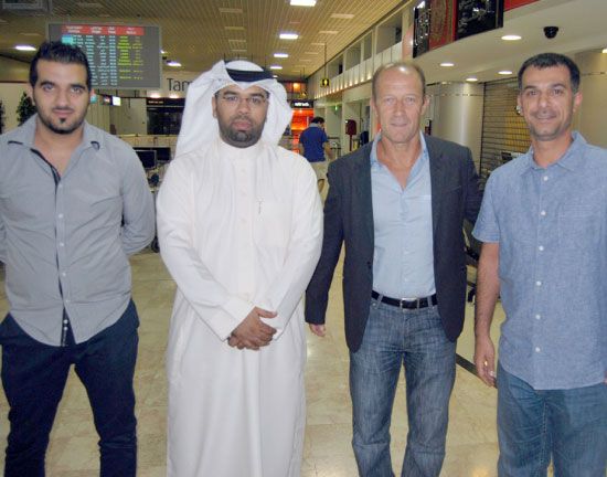 كالديرون لدى استقباله في مطار البحرين فجر الأمس