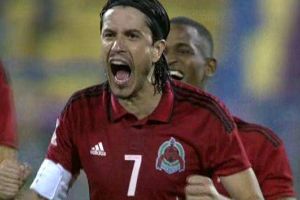 العين الإماراتي ينفي تعاقده مع هزازي ويجدد الثقة في الأسترالي بروسكي