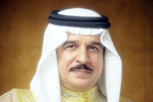 عاهل البلاد يستقبل المنتخب العسكري للغولف لقوة دفاع البحرين