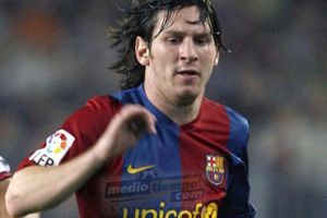 ميسي: 'رونالدو كان بطلي'