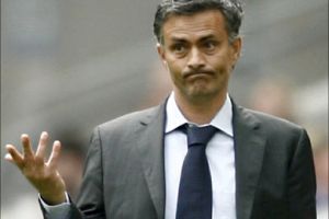 مورينيو يثق في حظوظ فريقه رغم التعادل بصعوبة مع دورتموند في دوري الابطال