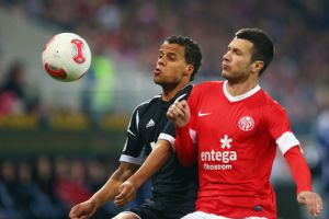 ماينتس الى المركز الخامس مؤقتا في الدوري الألماني