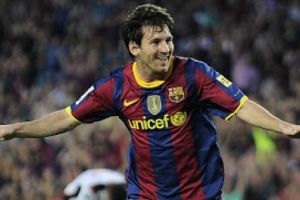 دوري ابطال اوروبا: ميسي يتخطى اوزيبيو ويعادل فان نيستلروي 