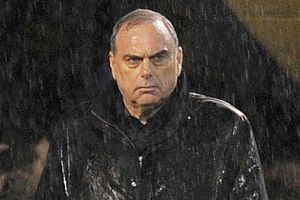 تشيلسي ينفي الاستعانة بمدربه السابق جرانت مستشارا لبينيتيز