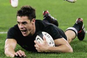 اختيار النيوزيلندي كارتر كأفضل لاعب رجبي في العالم