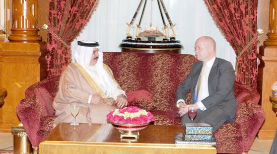 ... ومستقبلاً وزير الخارجية بالمملكة المتحدة وليام هيغ