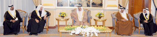 عاهل البلاد مستقبلاً رؤساء مجالس الشورى والنواب والوطني بدول مجلس التعاون الخليجي