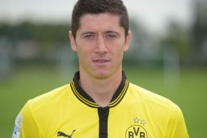 دورتموند ينفي رحيل ليفاندوفسكي عن صفوفه نهاية الموسم 