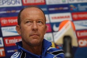 خليجي 21: كالديرون يختار 25 لاعبا لتشكيلة البحرين