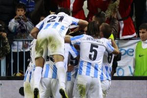 16 نقطة بين برشلونة وريال مدريد وكاسياس احتياطيا!  