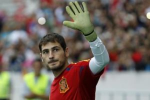 غياب كاسياس يضع مورينيو في وجه العاصفة 