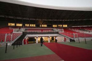 معدّات حفل الافتتاح لدورة الخليج العربي في البحرين تصل من باريس ودبي