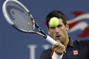 الايطاليان لورينزي وبوليلي يتقدمان في بطولة قطر للتنس