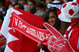 الالاف يتدفقون على الاستاد الوطني مع افتتاح كأس الخليج 