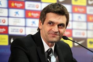 فيلانوفا يقود برشلونة من مقاعد الجهاز الفني في مواجة اسبانيول غدا