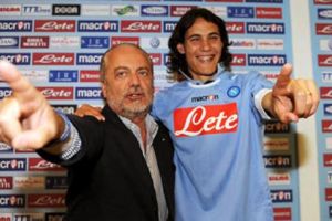 رئيس نابولي يحدد سعر كافاني بـ70 مليون يورو