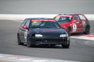 حمد بن عيسى يخطف لقب الجولة السادسة من تحدي الحلبة 2000 سي سي