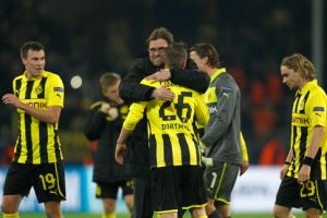 دورتموند يصل لدور الثمانية بدوري الأبطال بعد غياب 15 عاما 