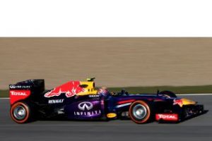 رينو تكشف عن محركها لموسم الفورمولا وان 2014