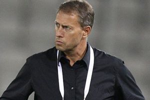 أم صلال يقيل مدربه الفرنسي مارشان ويتعاقد مع مواطنه بيران