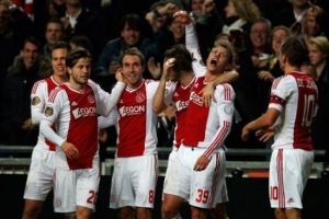 بطولة هولندا: اياكس يزيح ايندهوفن عن الصدارة