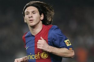 منافسة رباعية على شراكة ميسي في هجوم برشلونة