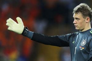 لوف غاضب من الجمهور الالماني لسخريته من نوير