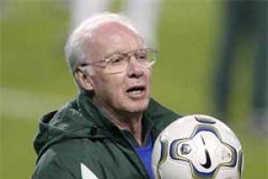 نجاة الثعلب العجوز زاجالو من حادث سيارة في ريو دي جانيرو