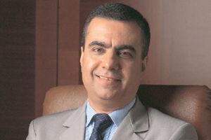 عادل علي