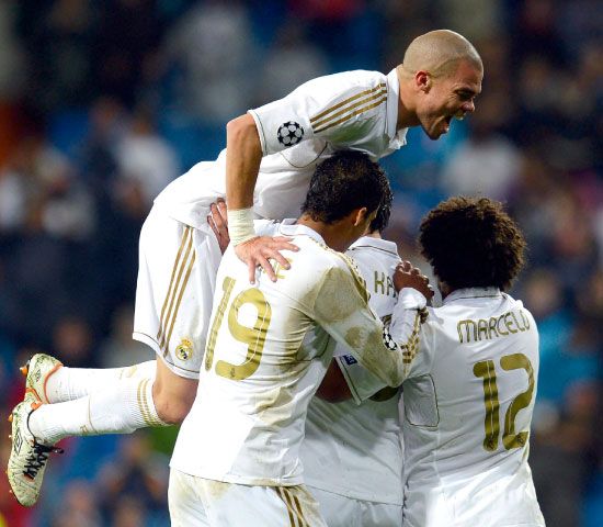 ريال مدريد يستضيف سرقسطة.