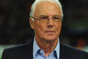 بكنباور يسخر من بوفون 'المتقاعد'