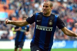 بالاسيو مهاجم انترناسيونالي يغيب بسبب إصابة في عضلات الفخذ الخلفية