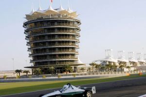 أستلم تذاكرك الآن لسباق جائزة البحرين الكبرى لطيران الخليج 2013