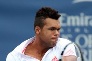 تسونجا يصعد لقبل نهائي بطولة مونت كارلو للتنس