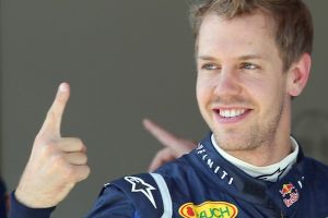 جائزة البحرين الكبرى: فيتل لا يشعر بخيبة امل لانطلاقه من المركز الثاني والونسو سعيد