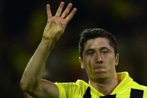 بايرن ينفي ما تردد إعلاميا عن تعاقده مع ليفاندوفسكي ودورتموند يتمسك باللاعب