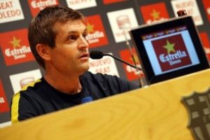 رغم المرض والهزيمة أمام بايرن..فيلانوفا يرفض رفع الراية البيضاء