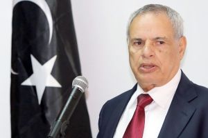 وزير الدفاع الليبي يتراجع عن استقالته التي قدمها احتجاجاً على حصار وزارات