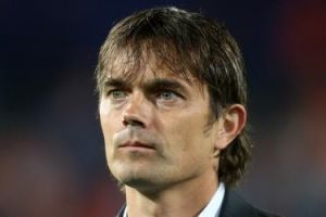 فيليب كوكو يخلف ديك أدفوكات في تدريب آيندهوفن