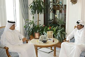 ولي عهد قطر يستقبل رئيس الإتحاد الآسيوي لكرة القدم