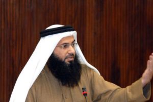 مراد يطالب بسرعة التحقيق في منع طالب من الصلاة وقراءة القرآن