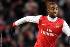 جورو مدافع ارسنال يرغب في البقاء بصفوف هانوفر الألماني