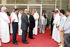 رئيس جامعة البحرين: مرتاحون لسير الانتخابات الطلابية والإقبال الكثيف عليها