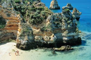 قبرص جزيرة الحب وجنة لعشاق الطبيعة