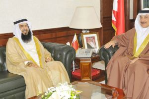 وزير العمل يبحث مع النائب الثاني لرئيس مجلس النواب تطوير وتقديم أفضل الخدمات للمواطنين