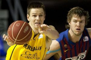 برشلونة يصعد لمواجهة ريال في كلاسيكو نهائي السلة